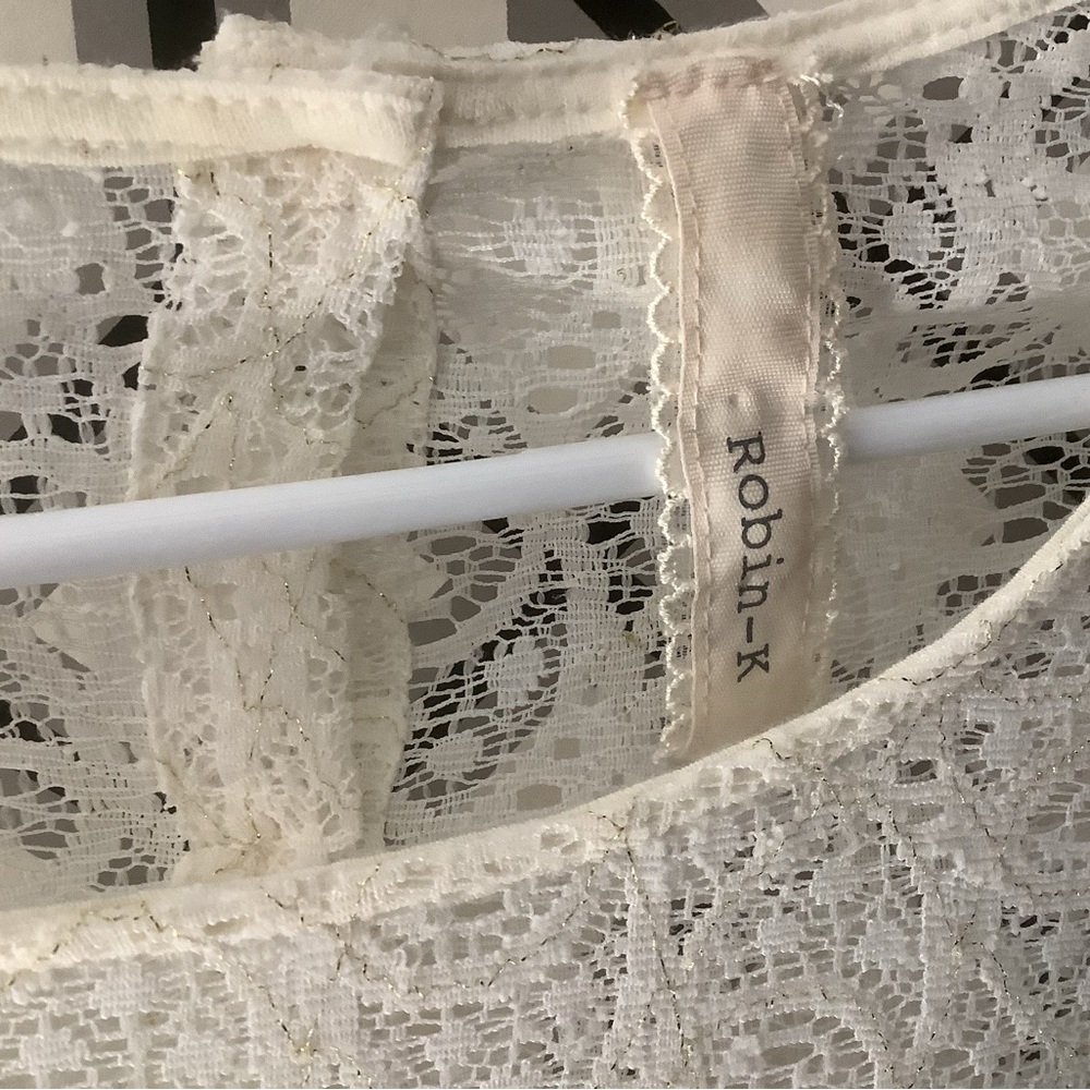 Robin-K Lace Top - Picture 4 of 5